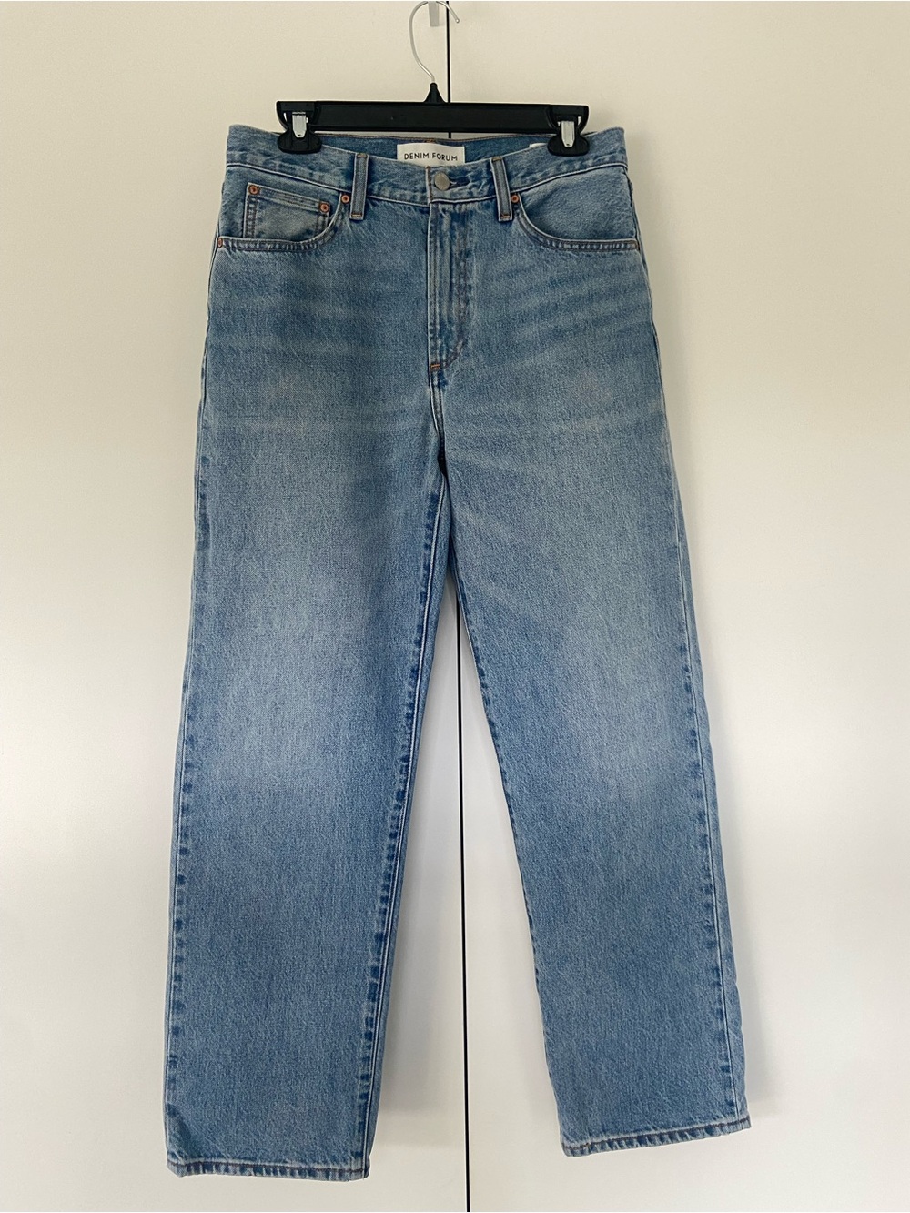 Aritzia DENIM FORUM 90s Marlo Hi-Rise Baggy Jeans 28 Faded Wash 29 1/4” Inseam - Picture 2 of 10